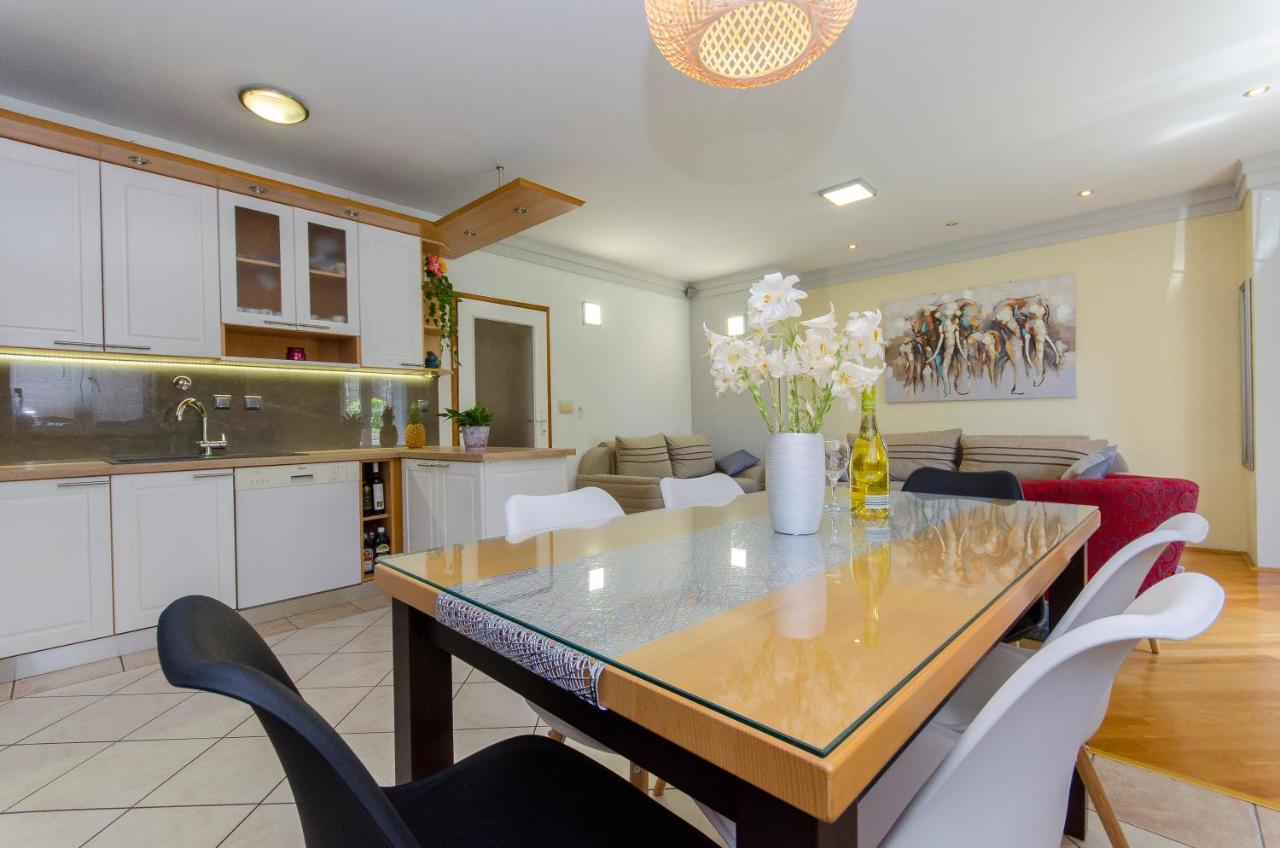 Apartamento Fima Centar Stobreč Split Exterior foto