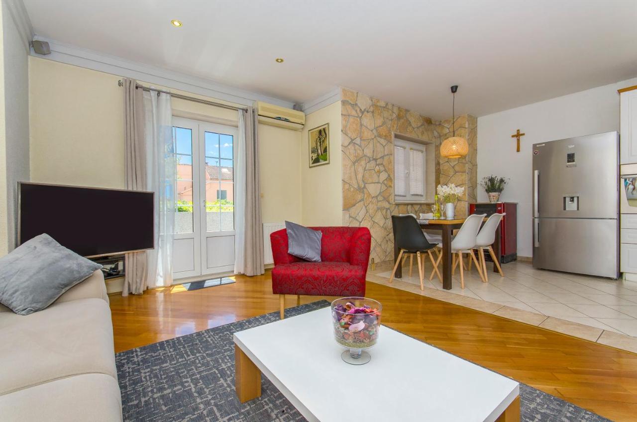 Apartamento Fima Centar Stobreč Split Exterior foto